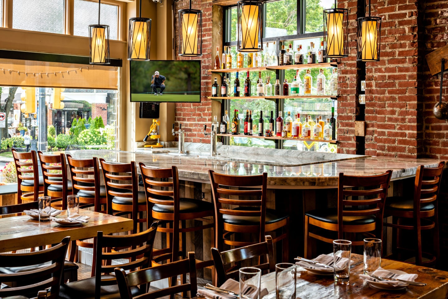 Allesandros-Bar1-July-2020-17-HDR-Large-sRGB-1440x961